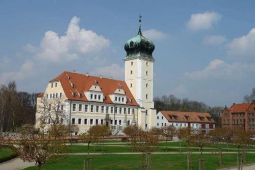 Hotel Hotel-pension Grüne Linde 2*